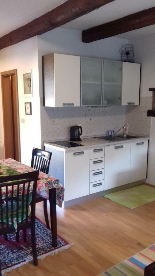Apartmaji Pri Zivcovih Apartment